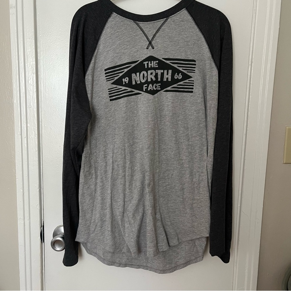 The North Face Men’s Long Sleeve Shirt Size XL